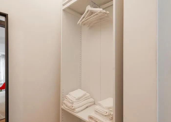 Sweet Holidays Guest Bed & Breakfast 4*